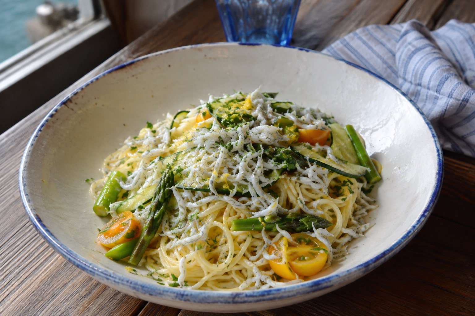 湘南しらすと季節野菜の手打ちパスタ